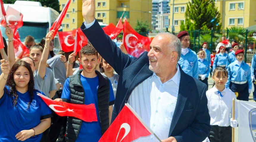 19 Mayıs Coşkusu Canik'te Yaşanıyor